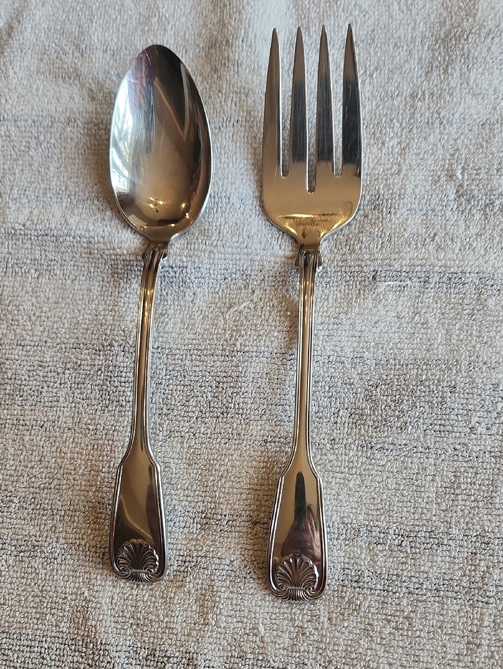 Reed & Barton Colonial Shell Stainless Serving Spoon & Fork Set Vintage 1961